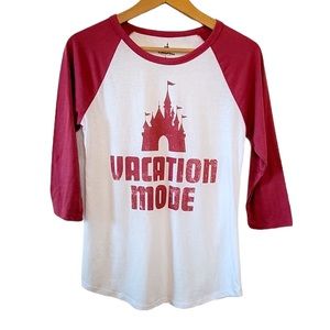 Disney Parks Women's Shirt "Vacation Mode" Cinderellas Castle Pink Raglan Tee